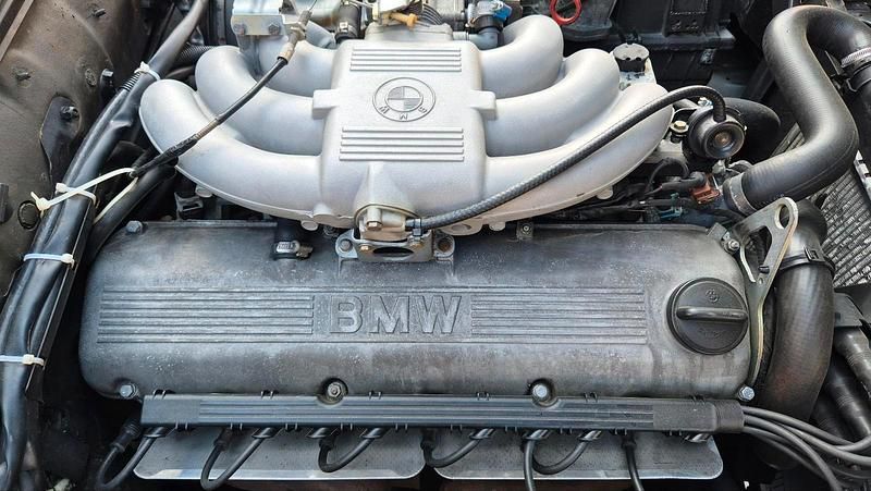 Gebraucht BMW 325 Basis 170 PS (125 kW) 1986 Silber Limousine