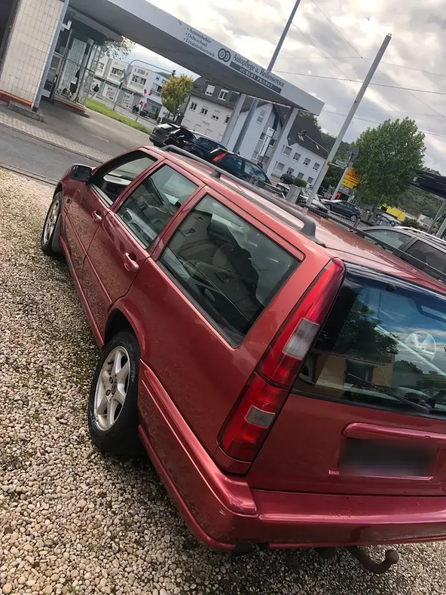 Brugt Volvo V70 144 HK (105 kW) 1998 Rød Stationcar