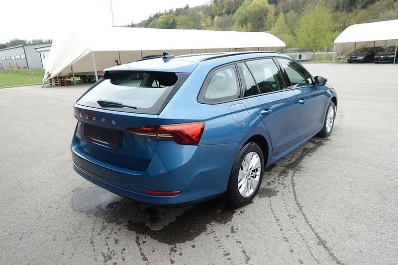 Second-hand Skoda Octavia Ambition 150 CP (110 kW) 2020 Albastru Break