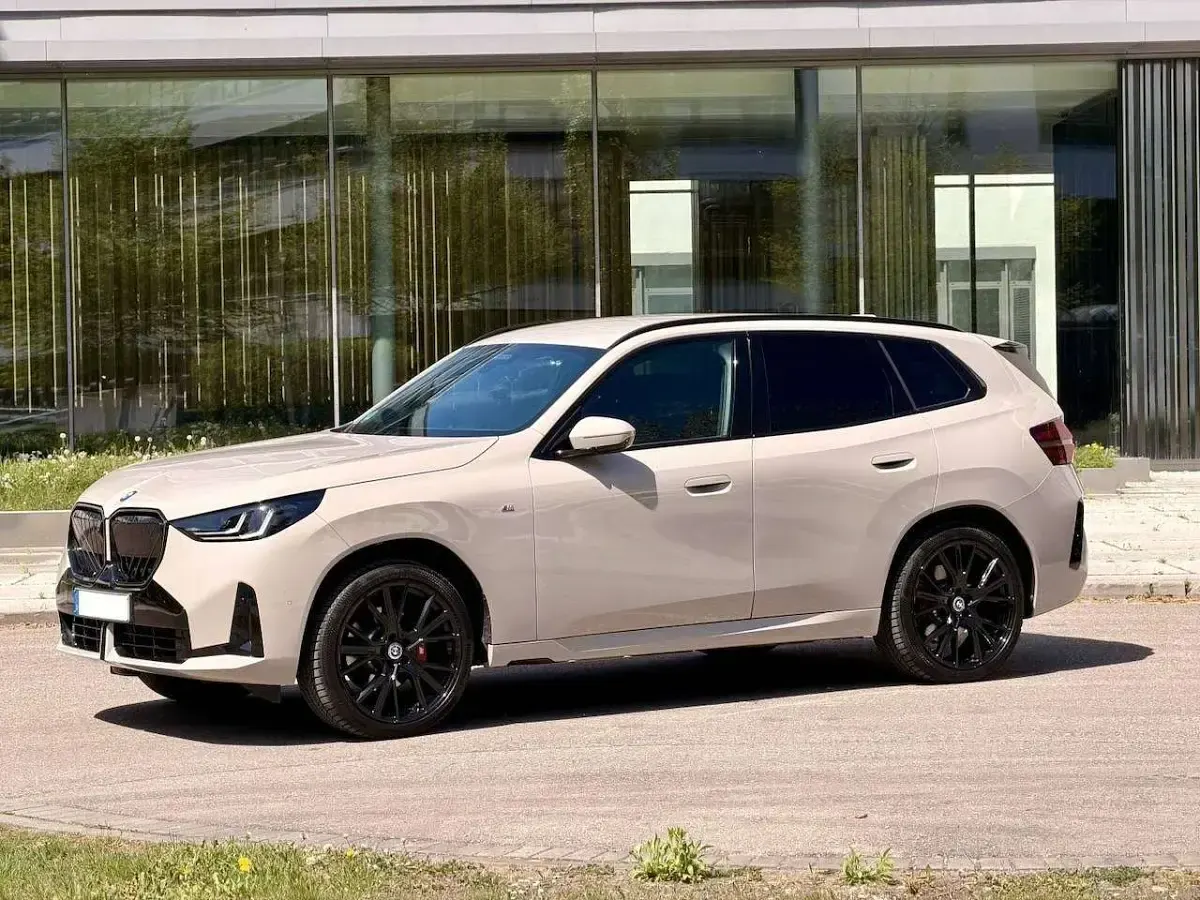 Gebraucht BMW X3 Comfort Edition 197 PS (144 kW) 2025 Beige SUV