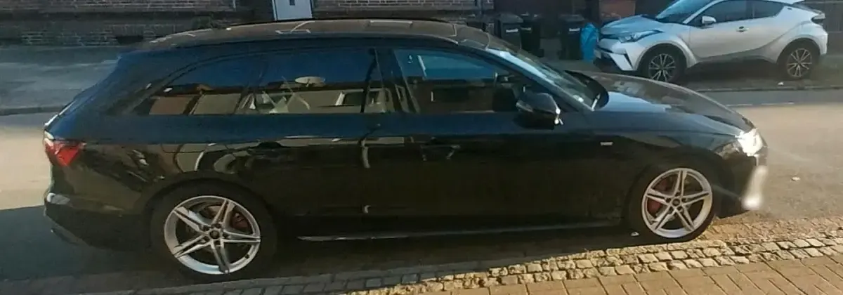 Gebraucht Audi A4 S-Line 204 PS (150 kW) 2021 Schwarz Kombi