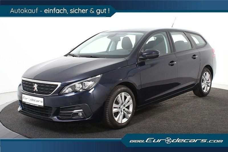 Blau Gebraucht 2020 Peugeot 308 SW Active Limousine | 9.700 € - Bild 1/4