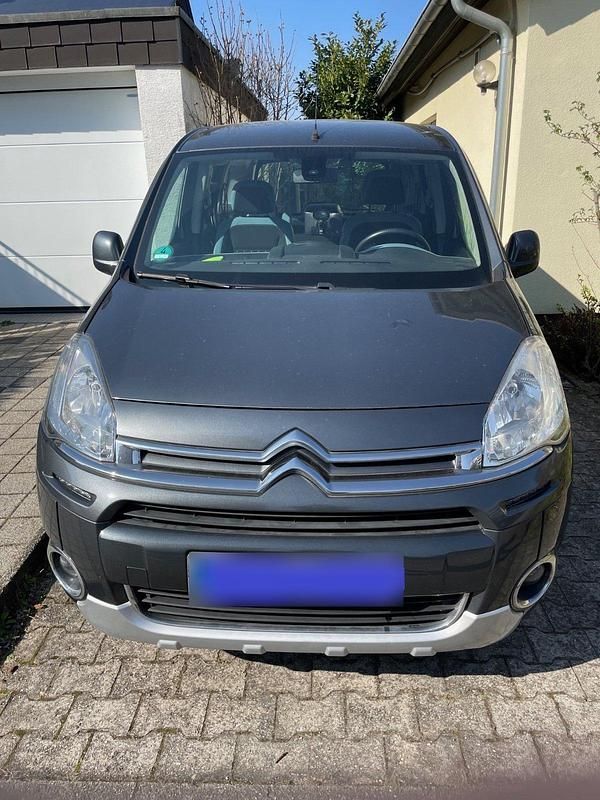 Gebraucht Citroën Berlingo 115 PS (84 kW) 2015 Grau Van / Kleinbus