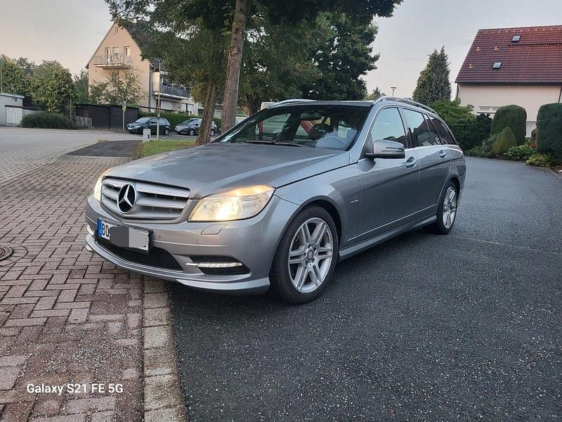 Grau Gebraucht 2010 Mercedes C250 AMG Kombi | 6.800 € (Guter Preis) - Bild 1/4