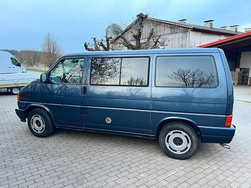 Second-hand VW T4 68 CP (50 kW) 1995 Albastru Van