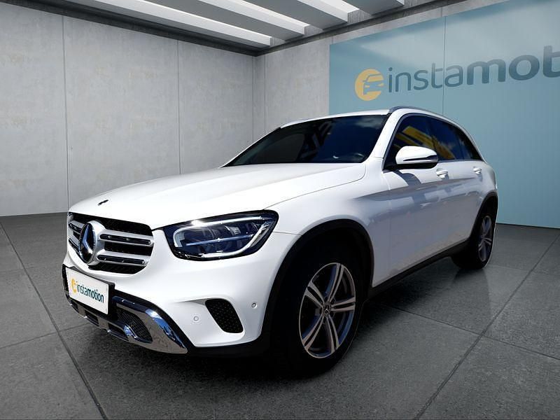 Weiß Gebraucht 2021 Mercedes GLC200 SUV | 36.699 € (Fairer Preis) - Bild 1/4