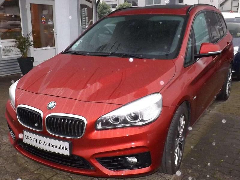Gebraucht BMW 218 Sport Line 150 PS (110 kW) 2015 Flamencorot brillanteffekt Van / Kleinbus
