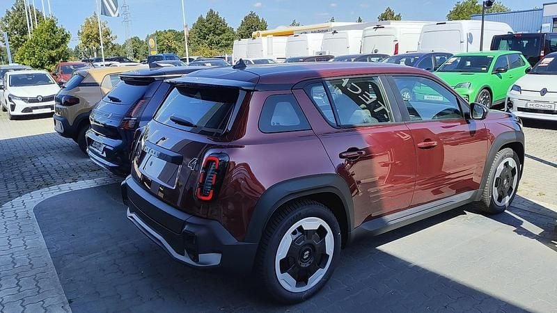 Neu Renault 4 E-Tech Evolution 77 kW (106 PS) 2025 Rot SUV