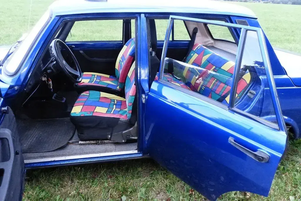 Gebraucht Wartburg 353 58 PS (42 kW) 1990 Blau Limousine