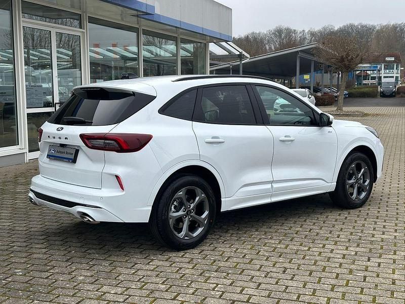 Neu Ford Kuga ST-Line 186 PS (136 kW) 2025 Weiß SUV