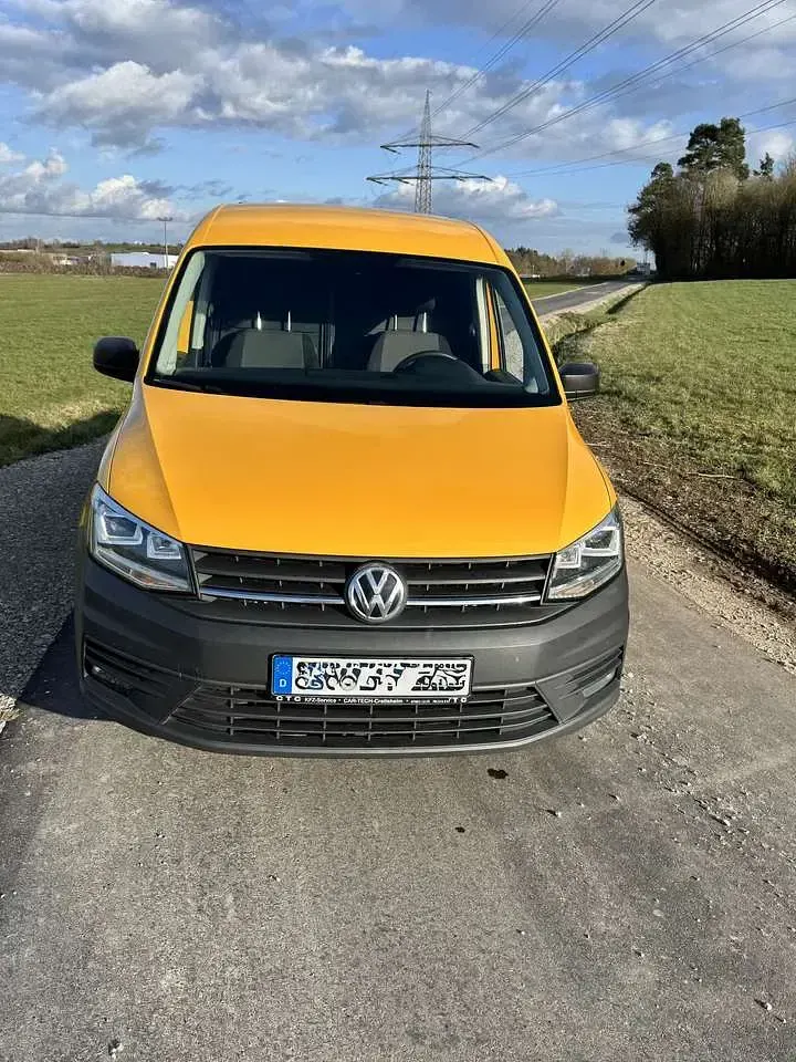 Second-hand VW T6.1 102 CP (75 kW) 2020 Galben Van