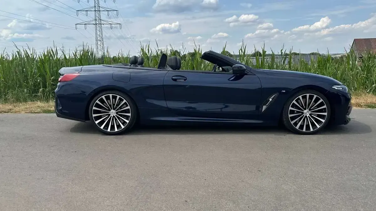 Gebraucht BMW M850 530 PS (389 kW) 2024 Blau Cabrio