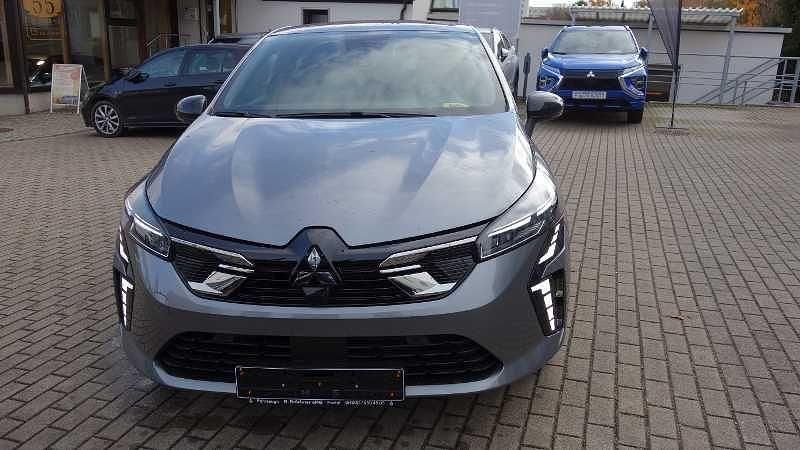 Neu Mitsubishi Colt Edition 143 PS (105 kW) 2025 Achatgrau Kleinwagen