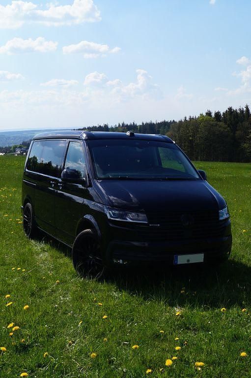 Schwarz Gebraucht 2020 VW T6.1 California Van | 69.600 € - Bild 1/4