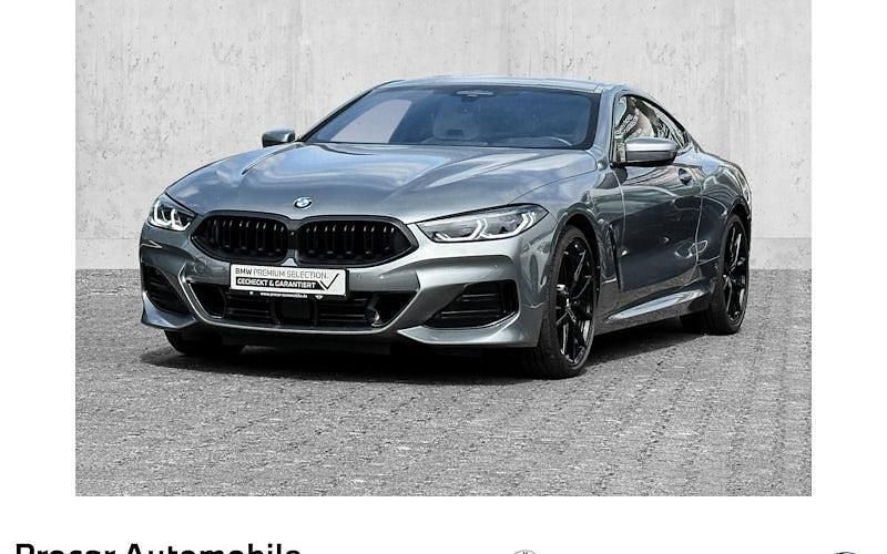 Grau Gebraucht 2023 BMW 840 Shadowline Coupé | 76.890 € (Teuer) - Bild 1/4