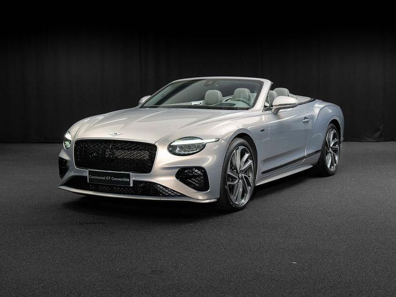 Gebraucht Bentley Continental 782 PS (575 kW) 2025 Silber Limousine