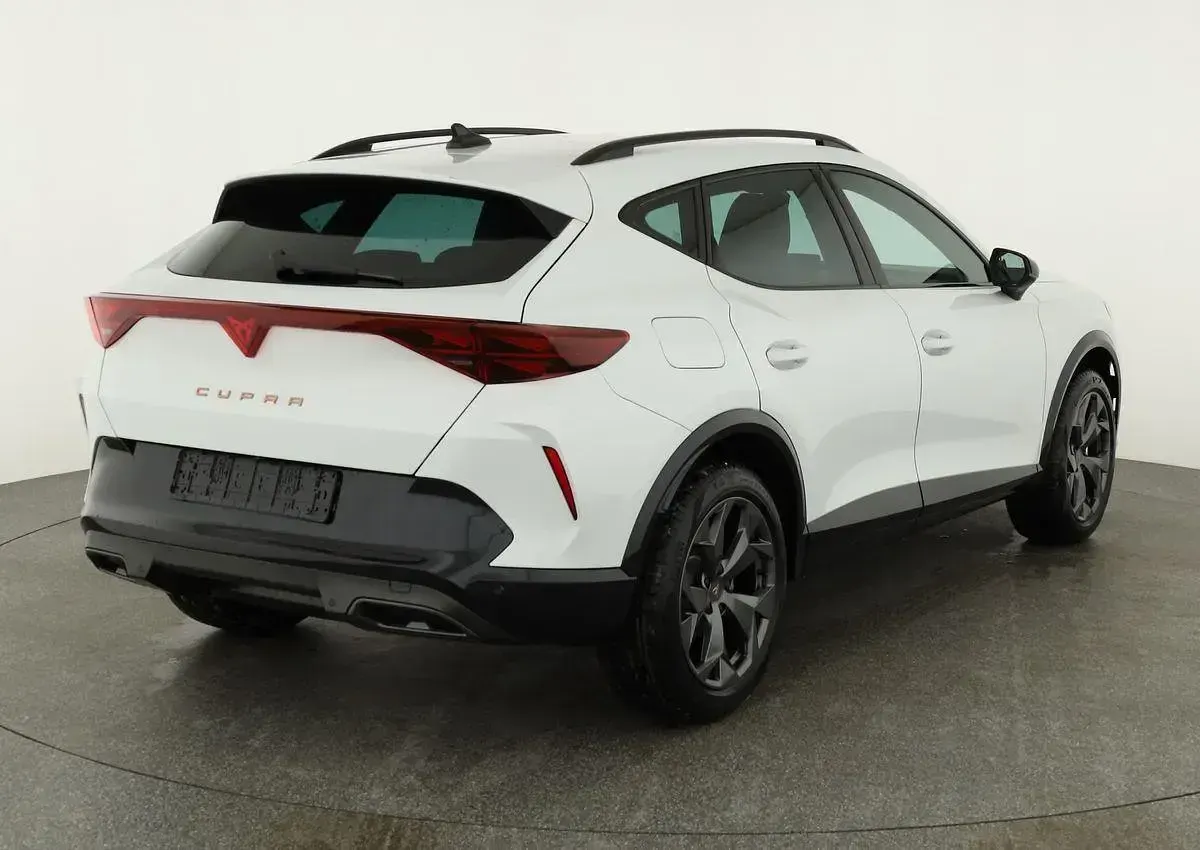 Neu Cupra Formentor 150 PS (110 kW) 2026 Glacial weiã metallic SUV