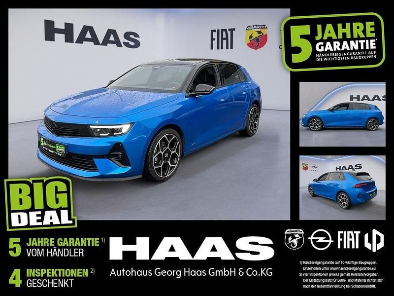 Blau/typ aussenverkleidung met Gebraucht 2023 Opel Astra Ultimate Limousine | 22.980 € (Fairer Preis) - Bild 1/4