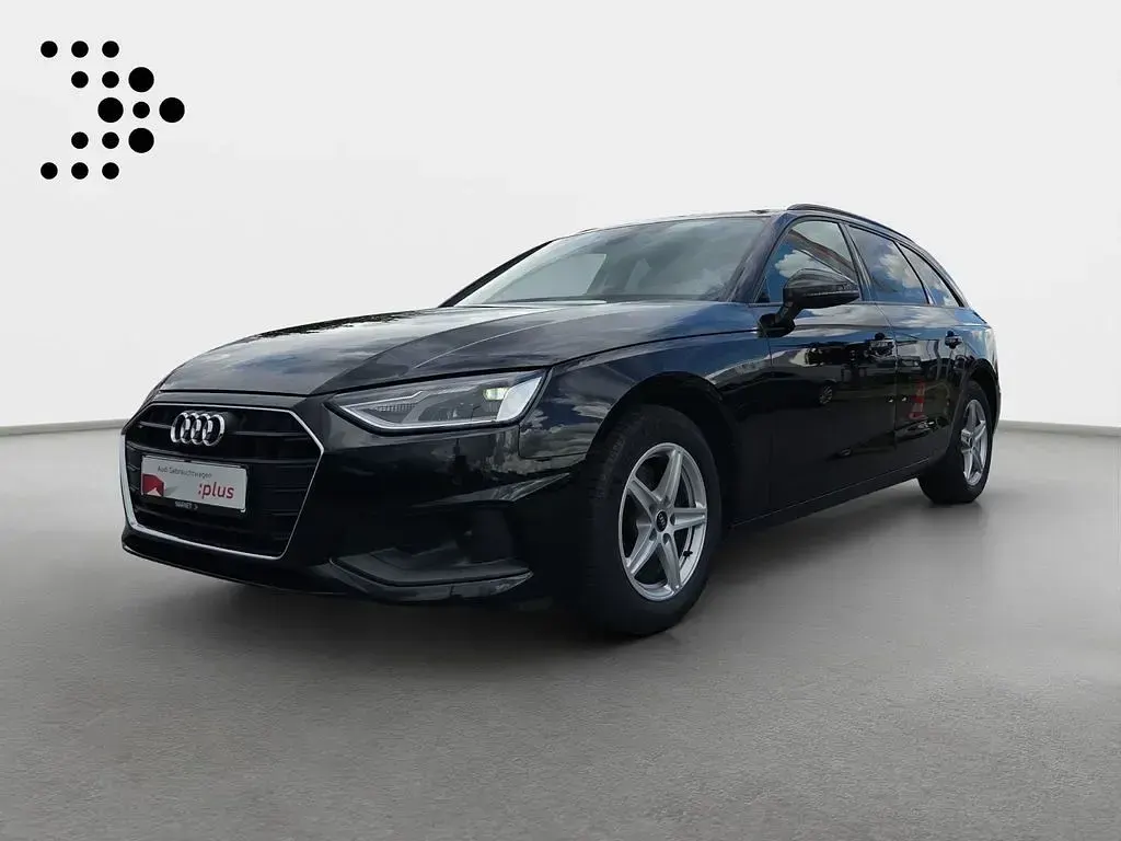 Gebraucht Audi A4 163 PS (119 kW) 2023 Brillantschwarz Kombi