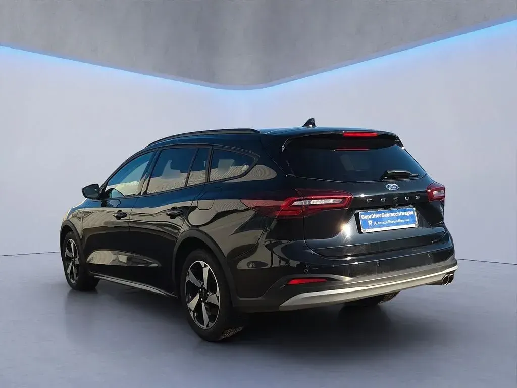 Używany Ford Focus Active X 116 KM (85 kW) 2024 Czarny Sedan/Limuzyna