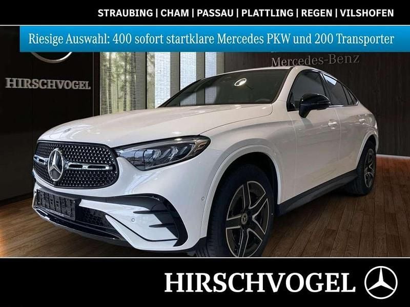 Polarweiß Gebraucht 2024 Mercedes GLC300e AMG line Coupé | 66.990 € (Superpreis) - Bild 1/4