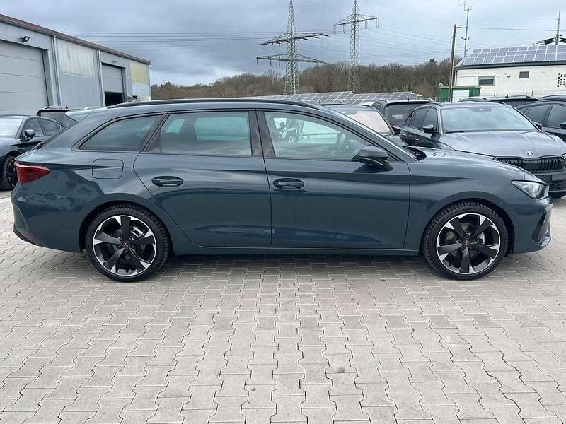 Gebraucht Cupra Leon 150 PS (110 kW) 2025 Blau Limousine