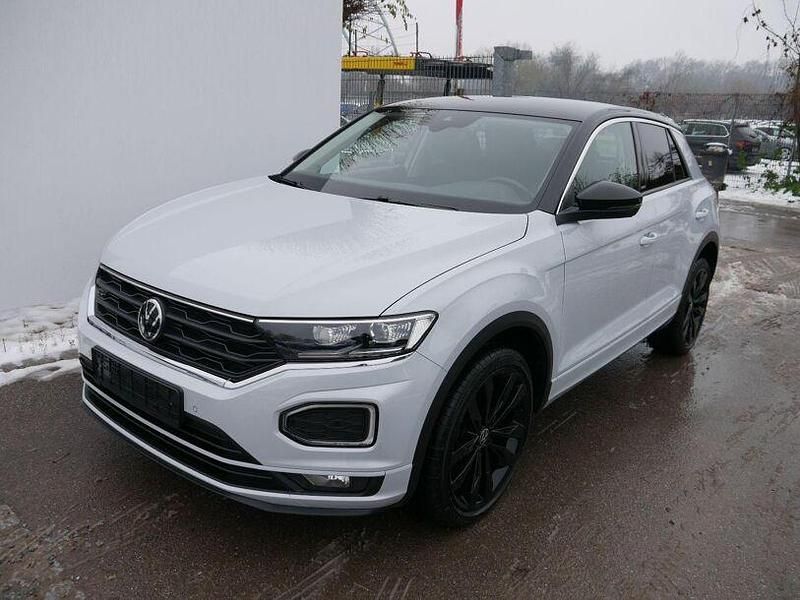 White silver (metallic) Gebraucht 2021 VW T-Roc SUV | 24.990 € (Fairer Preis) - Bild 1/4