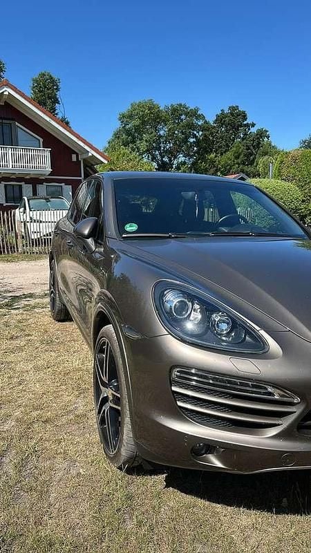 Gebraucht Porsche Cayenne 299 PS (219 kW) 2012 Braun SUV