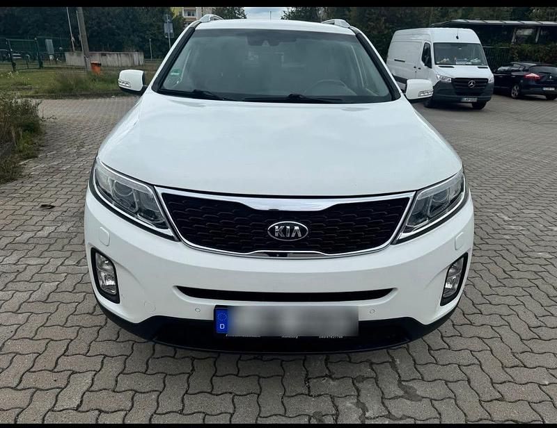 Weiß Gebraucht 2013 Kia Sorento SUV | 13.900 € (Teuer) - Bild 1/4