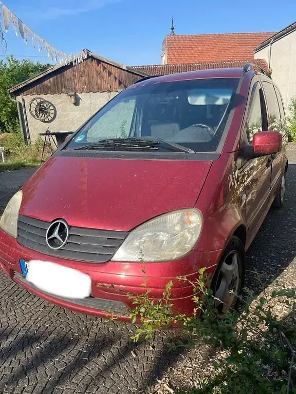 Gebraucht Mercedes Vaneo 125 PS (91 kW) 2002 Rot Van / Kleinbus