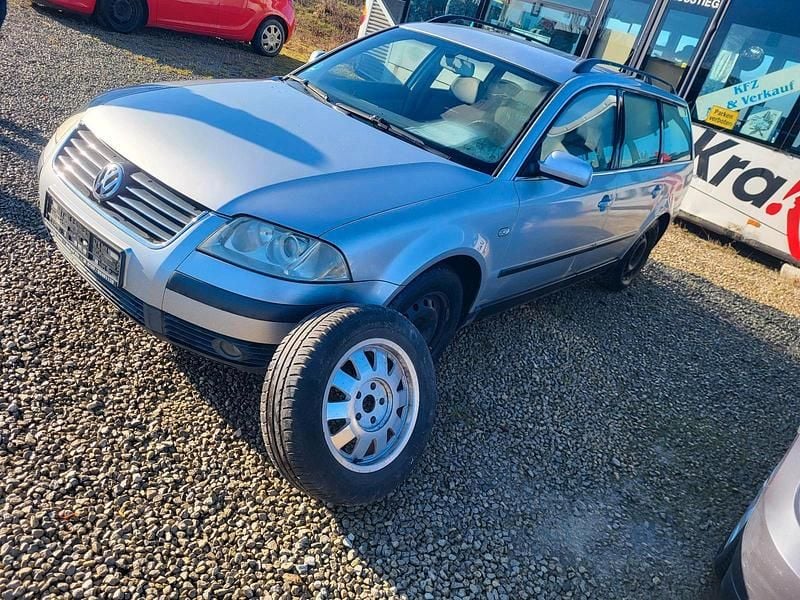 Silber Gebraucht 2003 VW Passat Kombi | 470 € (Superpreis) - Bild 1/4