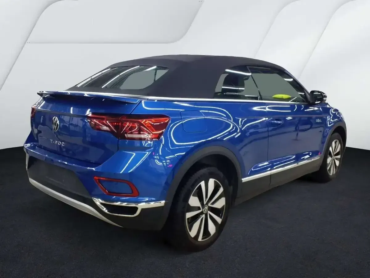 Gebraucht VW T-Roc Cabriolet Goal 116 PS (85 kW) 2025 Blau Cabrio