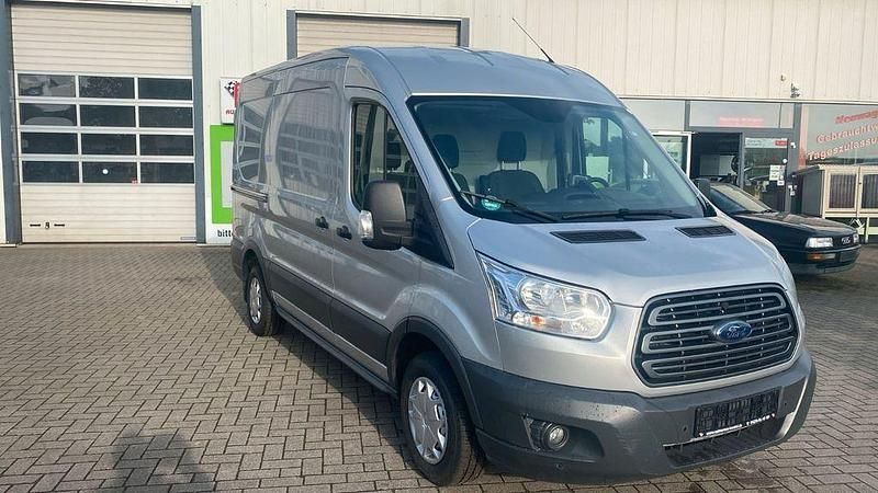 Silber Gebraucht 2018 Ford Transit Trend Van / Kleinbus | 12.500 € (Superpreis) - Bild 1/4