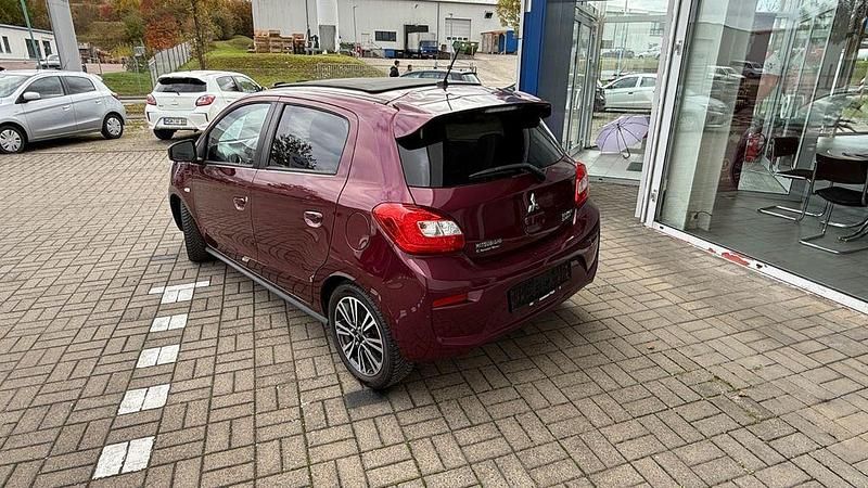 Gebraucht Mitsubishi Space Star Edition 80 PS (58 kW) 2017 Rot Limousine