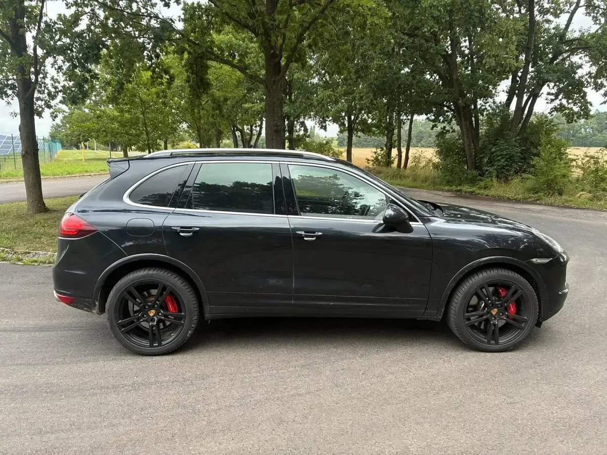 Gebraucht Porsche Cayenne Turbo 500 PS (367 kW) 2010 Schwarz SUV