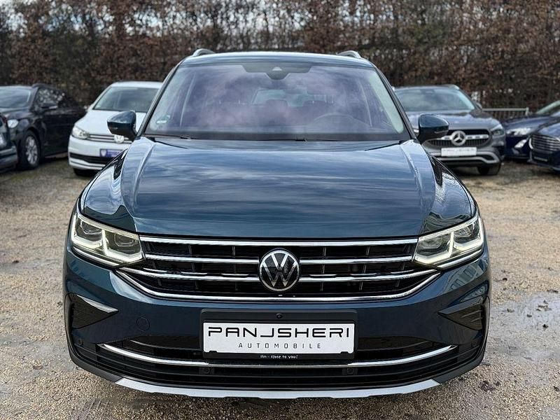 Gebraucht VW Tiguan Elegance 200 PS (147 kW) 2023 Nightshade blue metallic SUV