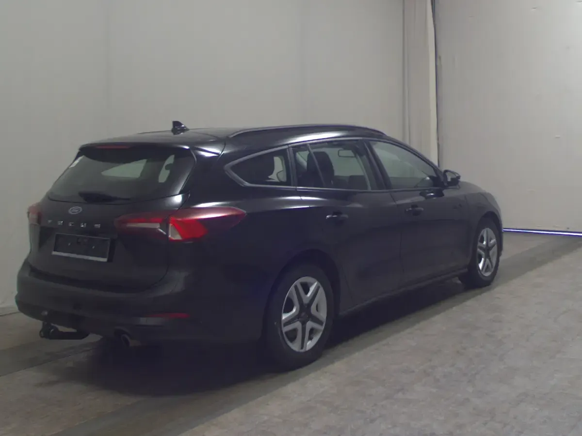 Gebraucht Ford Focus Cool & Connect 120 PS (88 kW) 2022 Agate black metallic Kombi