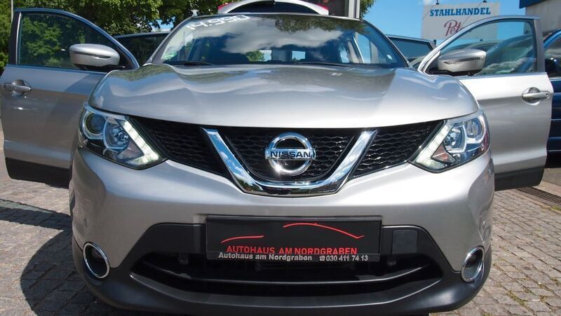 Silber Gebraucht 2017 Nissan Qashqai 360º SUV | 13.800 € (Fairer Preis) - Bild 1/4