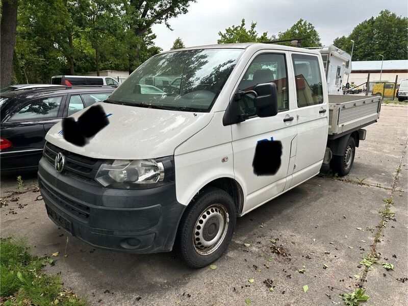 Weiß Gebraucht 2015 VW T5 Van | 6.900 € - Bild 1/4
