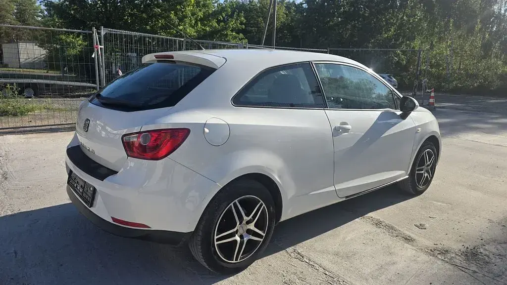 Gebraucht Seat Ibiza SC Stylance 69 PS (50 kW) 2009 Weiß Kleinwagen