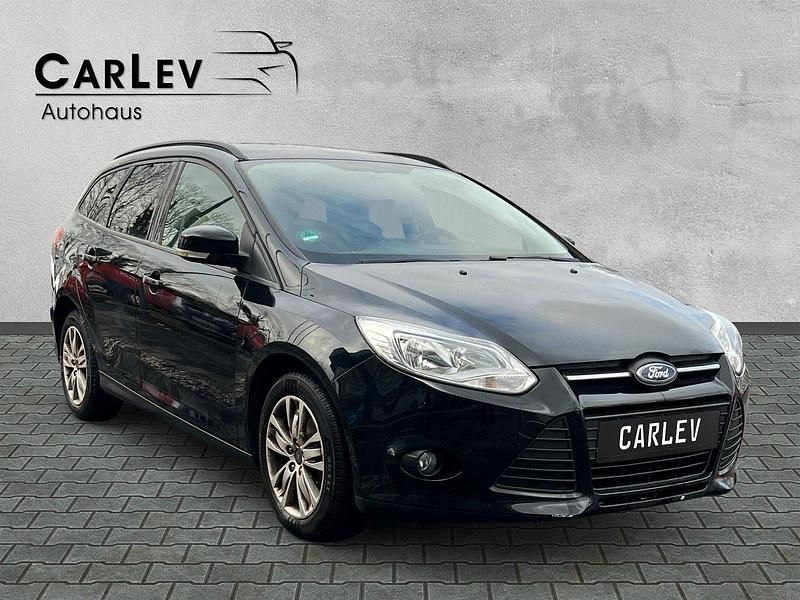 Gebraucht Ford Focus Trend 125 PS (91 kW) 2013 Schwarz Kombi