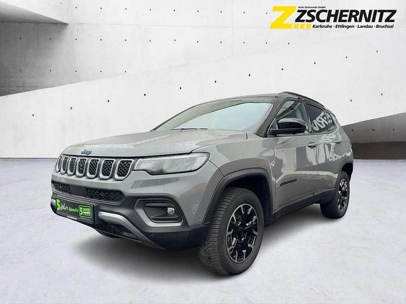 Gebraucht Jeep Compass 241 PS (177 kW) 2023 Stinggray clear coat SUV