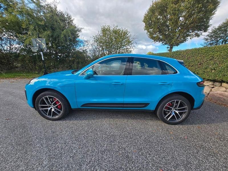 Blau Gebraucht 2022 Porsche Macan S SUV | 58.400 € - Bild 1/4