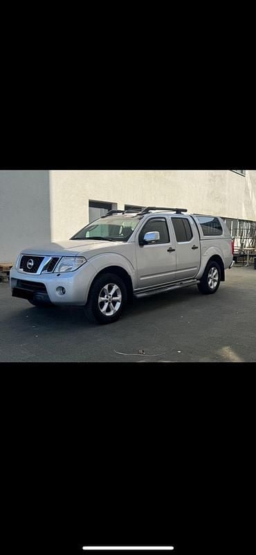 Gebraucht Nissan Navara 190 PS (139 kW) 2011 Silber Pickup