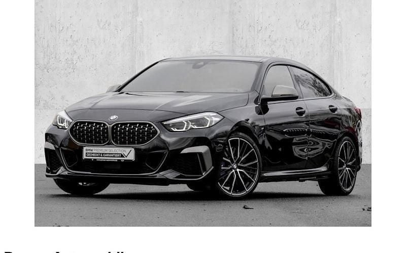 Black sapphire Gebraucht 2024 BMW M235 Efficient Dynamics Coupé | 39.740 € (Fairer Preis) - Bild 1/4