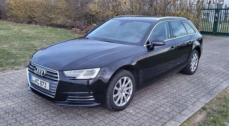 Gebraucht Audi A4 Ambiente 150 PS (110 kW) 2018 Schwarz Kombi