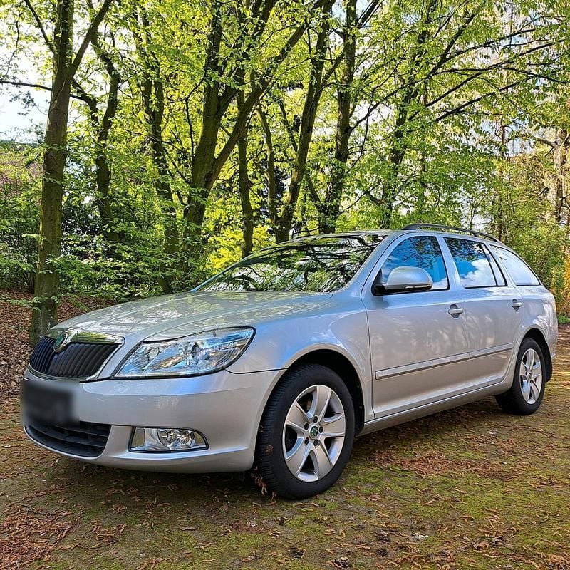 Gebraucht Skoda Octavia 105 PS (77 kW) 2013 Silber Kombi
