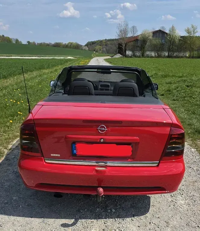 Gebraucht Opel Astra 147 PS (108 kW) 2004 Rot Cabrio