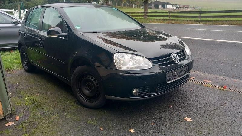 Schwarz Gebraucht 2008 VW Golf VI United Limousine | 980 € (Superpreis) - Bild 1/4