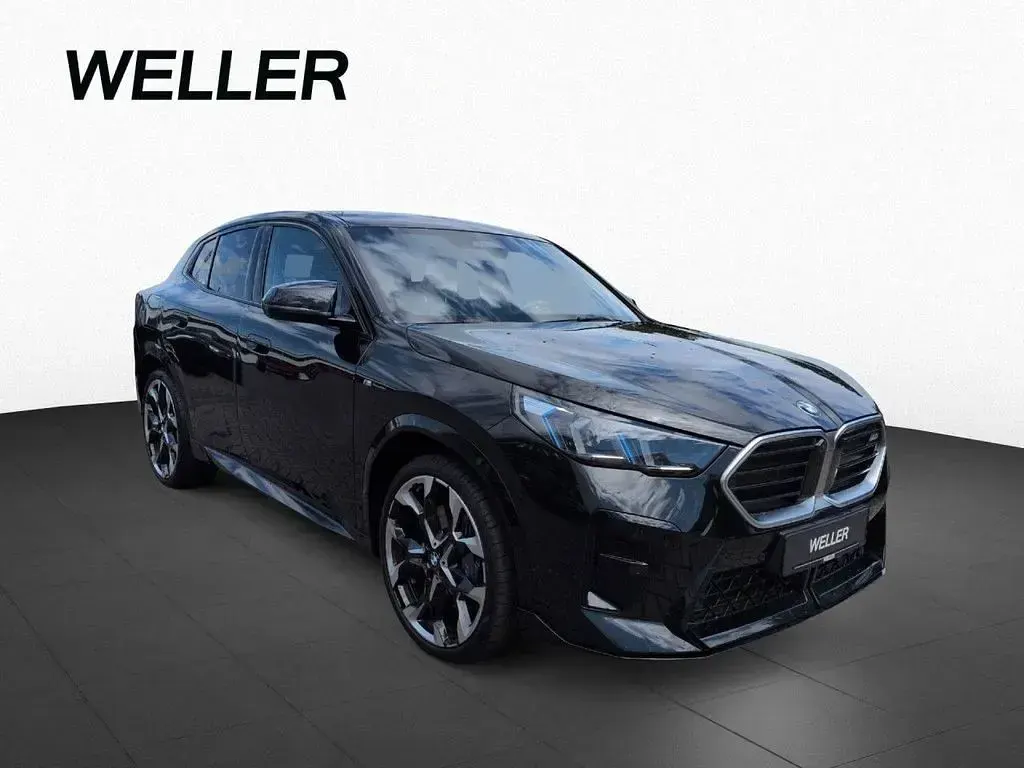 Gebraucht BMW X2 Performance 300 PS (220 kW) 2024 Black sapphire (schwarz) SUV